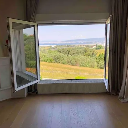 Casa Chrissy Plagiárion