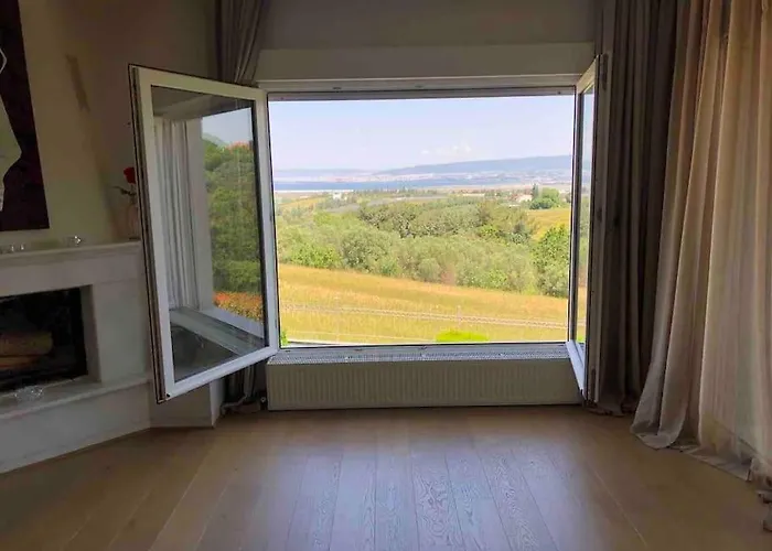 Casa Chrissy Plagiárion